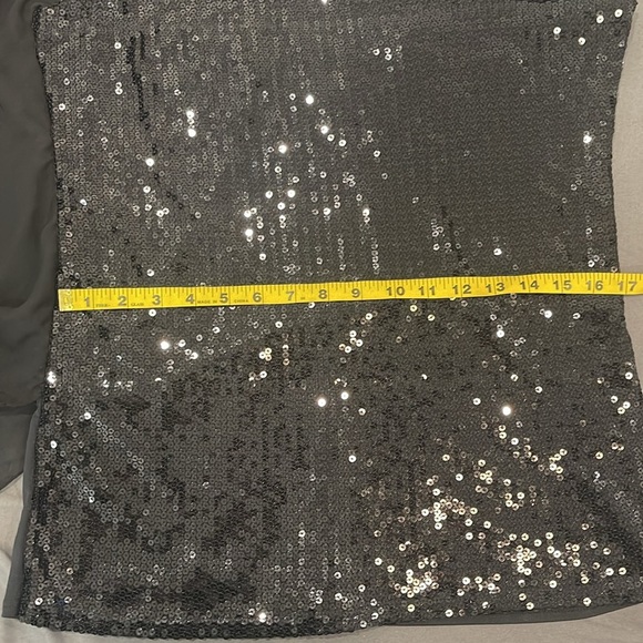 WD.NY One Shoulder Black Sequin Blouse Size L - Picture 7 of 10